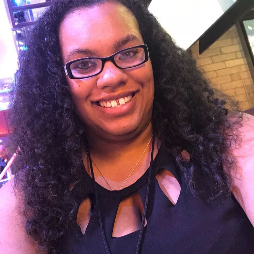 Meet your Posher, Casey